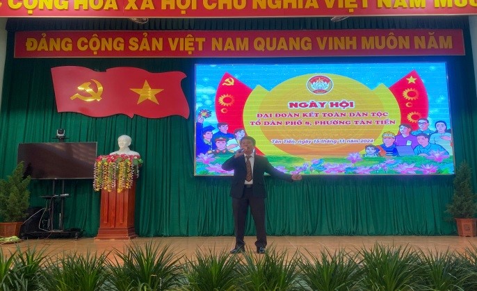 1.4. ĐOÀN KẾT